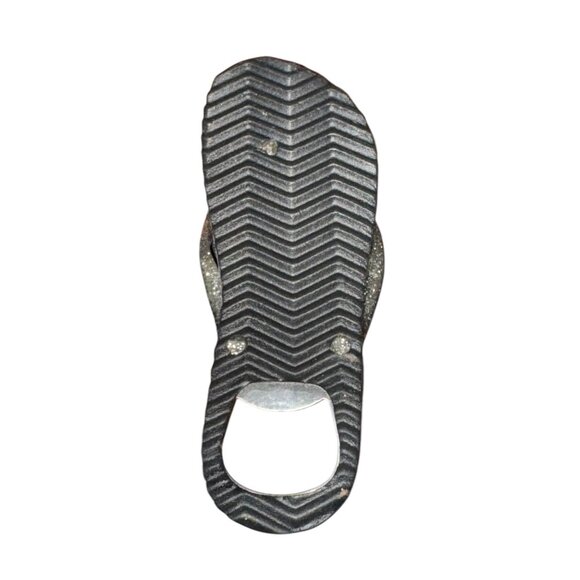 Flip-Flop Inspired Metal Bottle Opener With Glitter Straps - Picture 2 of 7